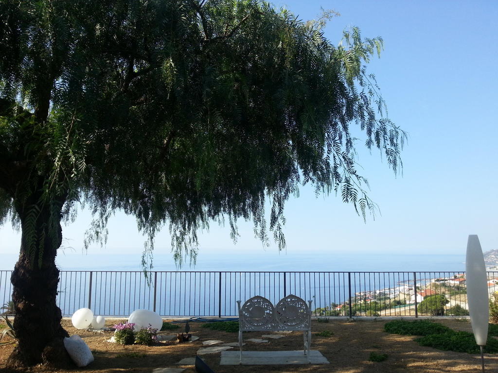 La Casa Di Sissi B&B Sanremo Exterior photo